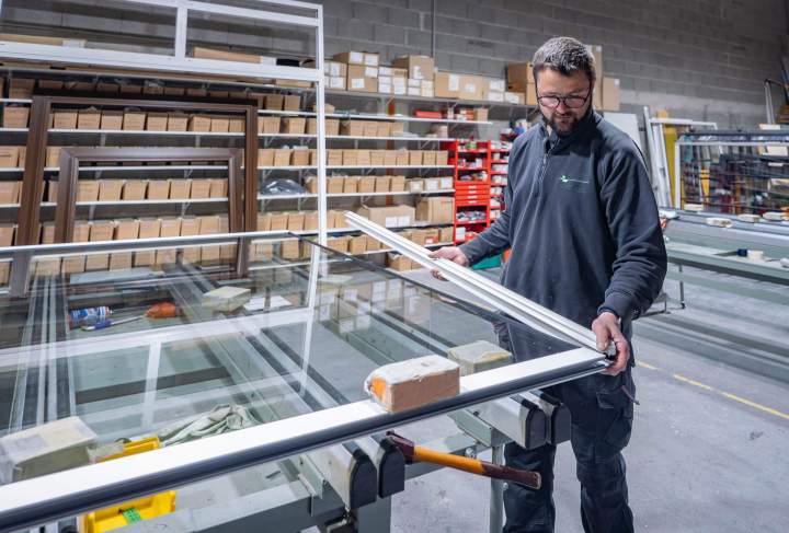 Conception de vitres sur mesure Vichy